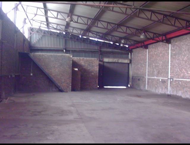 Warehouse property to rent in ANDERBOLT